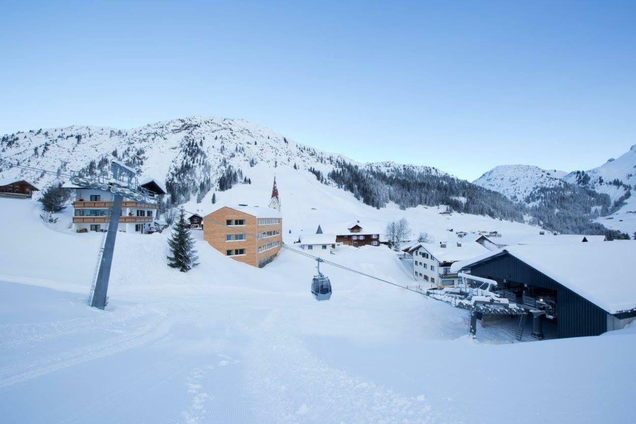 Warthsap Apartmenthaus Warth  Buitenkant foto