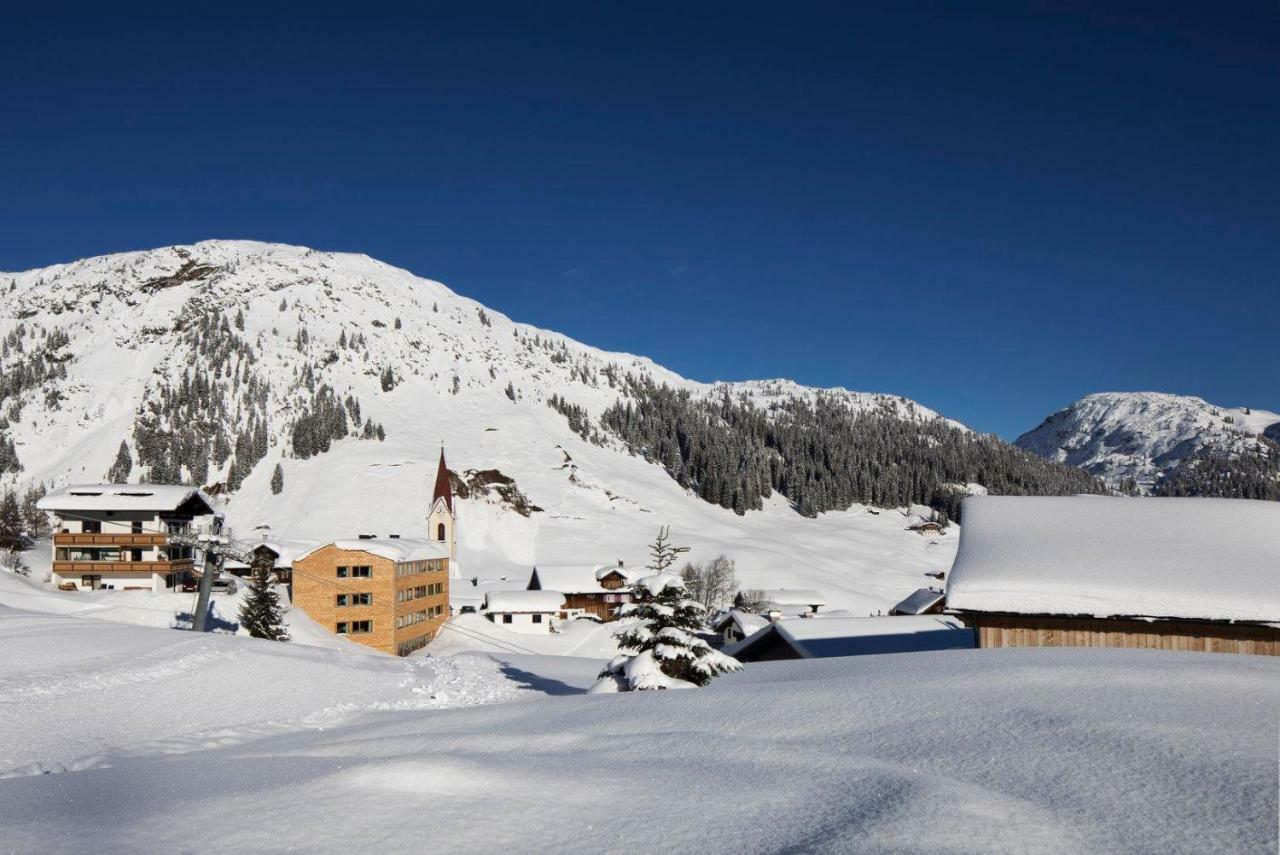Warthsap Apartmenthaus Warth  Buitenkant foto